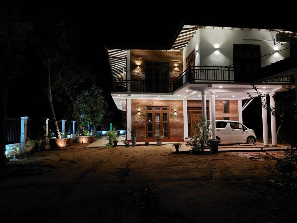 Green Shield Resort Anuradhapura Eksteriør billede